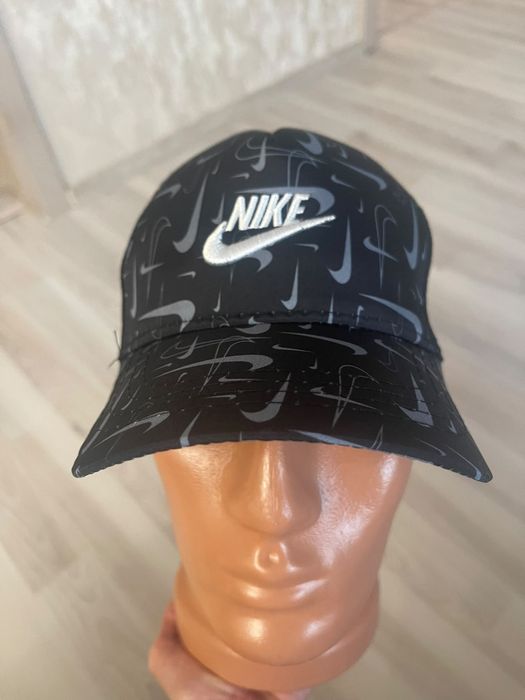 Sapca adidas și Nike noi