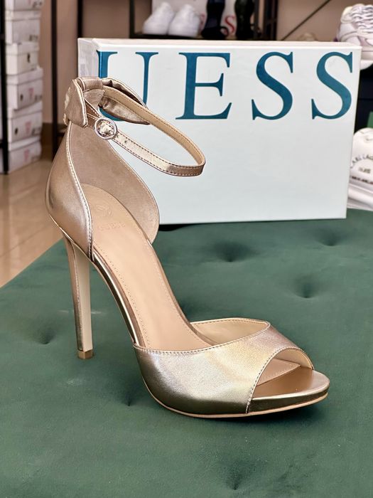 Дамски сандали на ток Guess Amella