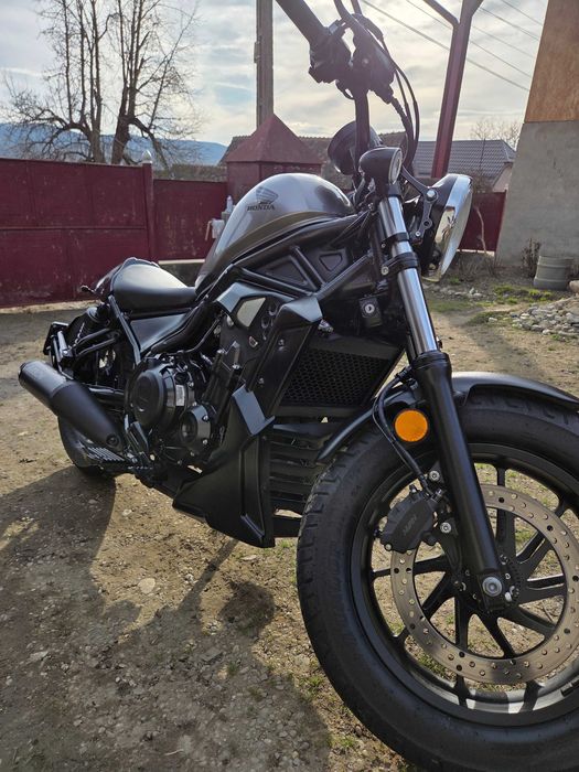 Vând Honda Rebel 500 (CMX500A) - model 2024 - 6.230 km - A2 - Ca Nouă
