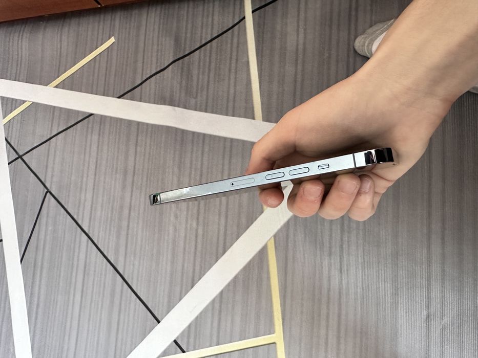 Продам iphone 13 pro max 256