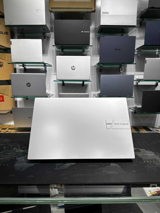 Asus VivoBook 15 OLED/i5-13420H/16/512/15.6" FHD OLED