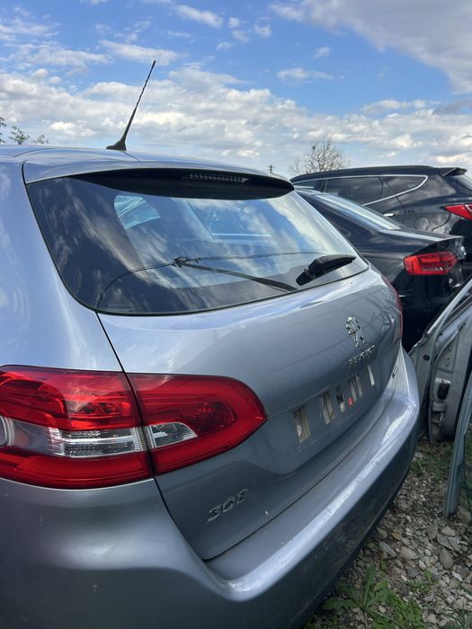 Bară față completa Peugeot 308 din anul  2015