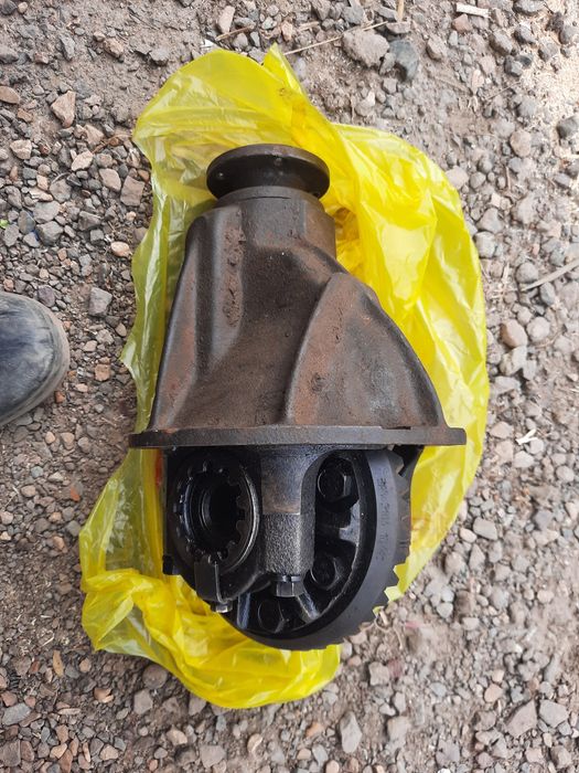Редуктор ВАЗ 2103  б/у