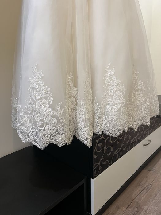 Rochie mireasa eleganta