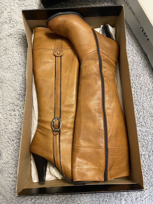 Дамски ботуши от естествена кожа