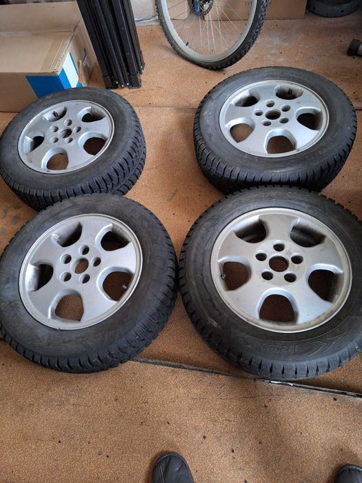 Vand jante cu cauciucuri de iarna