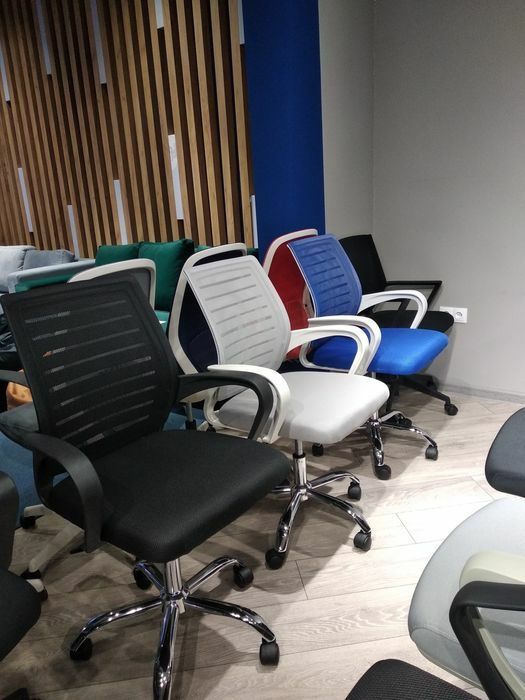 Офисное кресло модель Tesla, kreslo Tesla