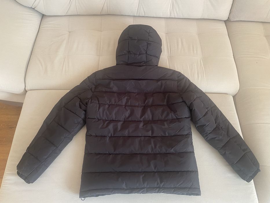 Зимно мъжко черно яке