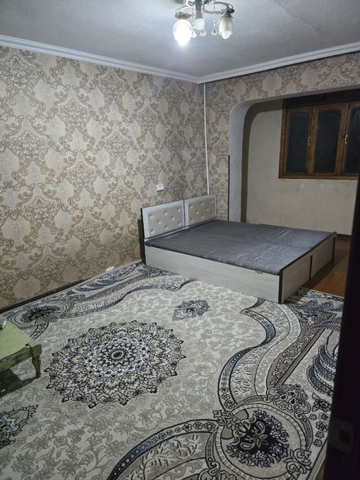 Чилонзор 24 кв ор: олмос гиштли дом