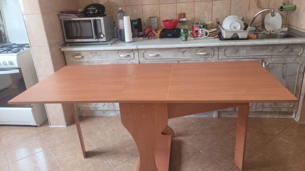 Masă extensibilă...