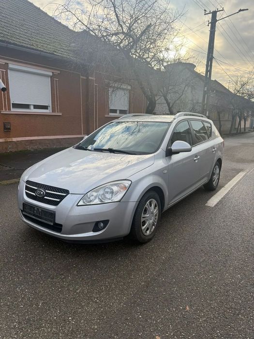 Dezmembrez Kia Ceed SW 1.6 d