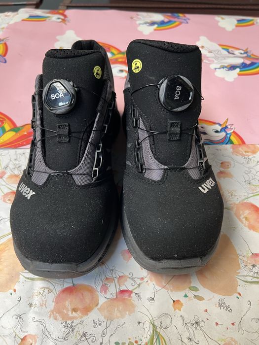 Vand pantofi protectie Uvex marimea 38 cu sistem de inchidere BoA