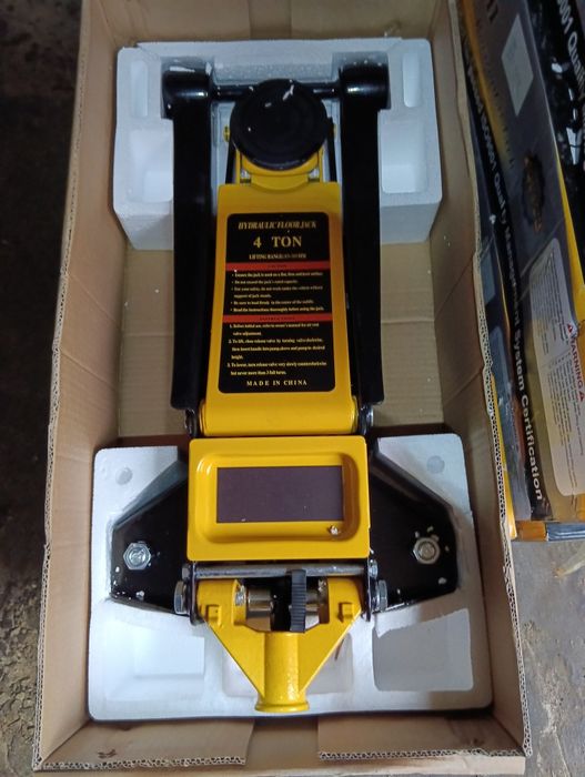 Чисто нови Крикове 4 тон -75 мм/465 мм.