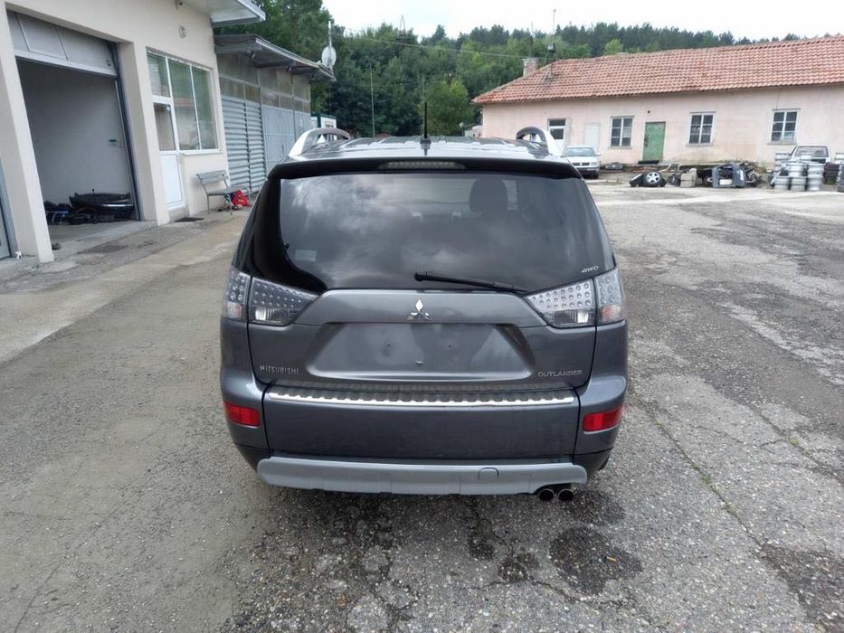 Mitsubishi Outlander 2.0D НА ЧАСТИ