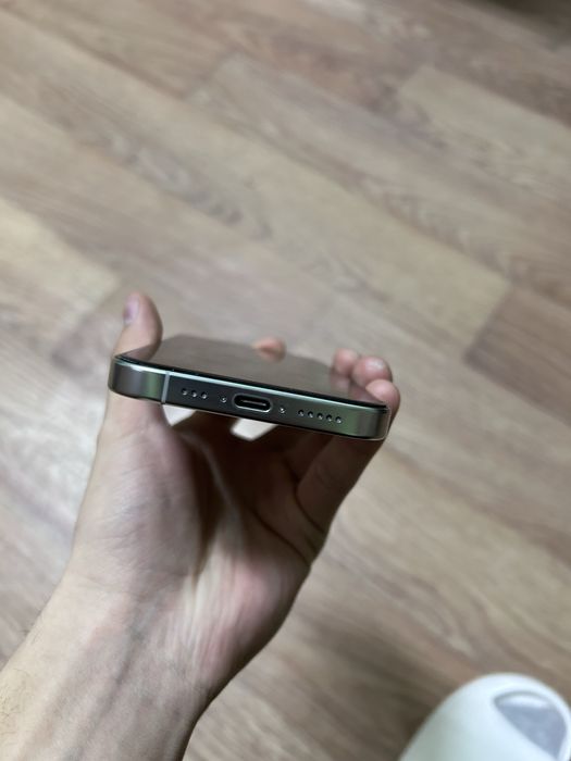 Новый Iphone 16 pro 128GB akb 100% SIM +esim