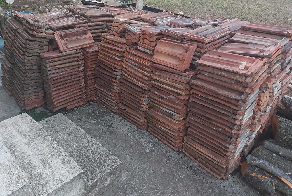 Цигли едноканални ЦИГЛА керемида едноканална покрив покриви керемиди