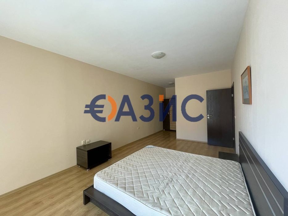 Продава се Двустаен апартамент в Свети Влас - 91 кв.м за 1594 €/кв.м - Снимка #11