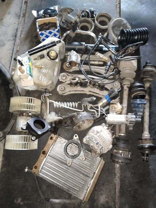 Продам запчасти для Мерседес