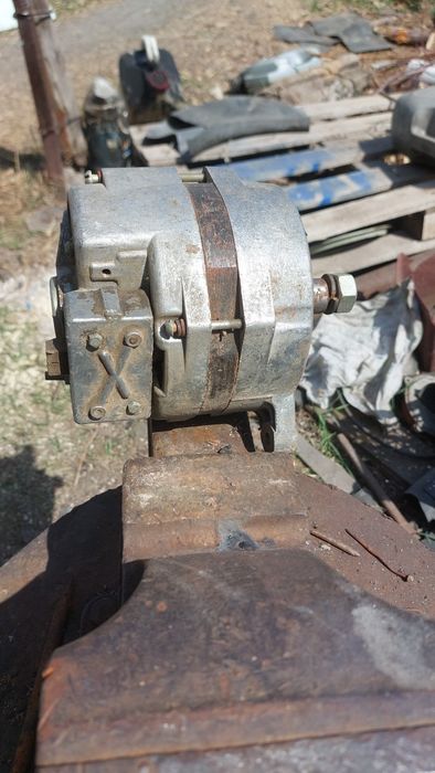 Продаётся генератор, газон, москвич
