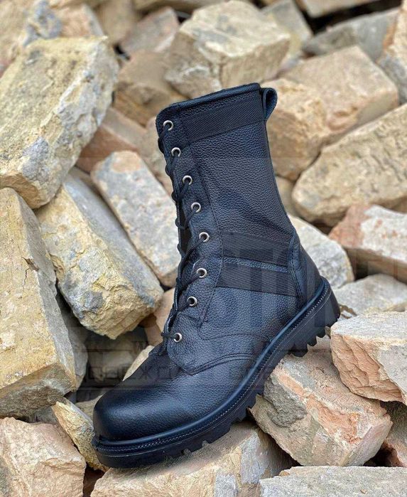 Спецобувь высокие берцы от производителя BLACKSTONE