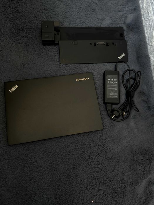 Lenovo T450S - i5-5200U-SSD 240GB-12GB RAM-Docking Station-Windows 10