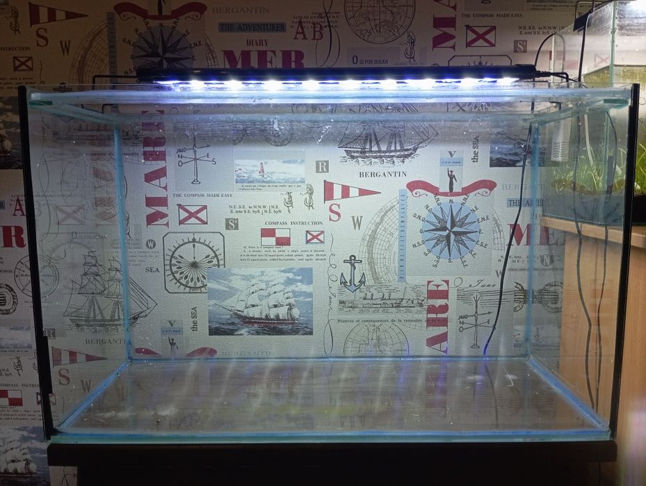 Аквариум 100л.    .