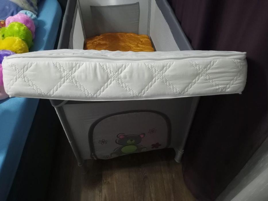 Pătuț pentru bebeluși cu saltea cu cocos
