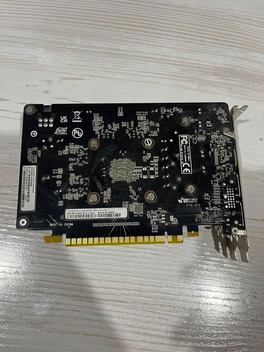 Продам GTX 1650 4gb