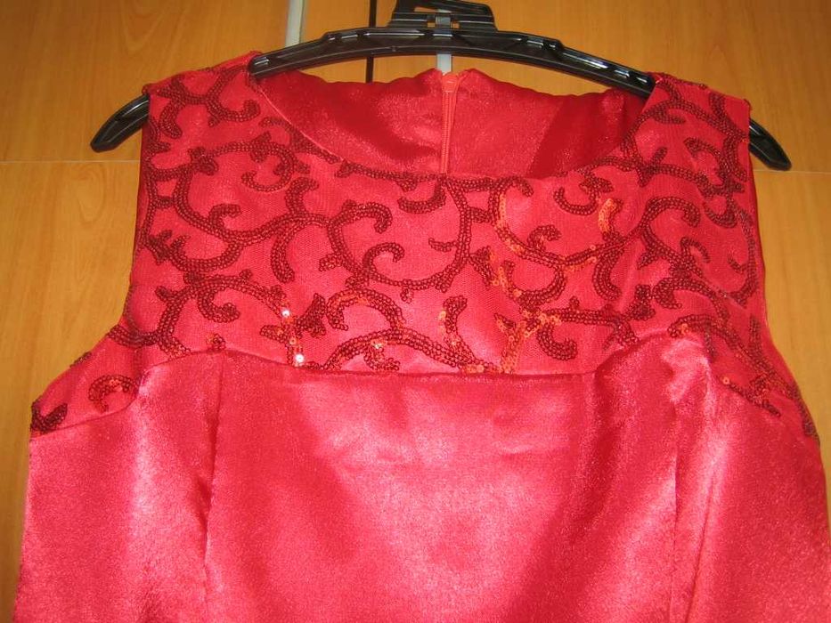 Официална рокля за 15 годишно момиче