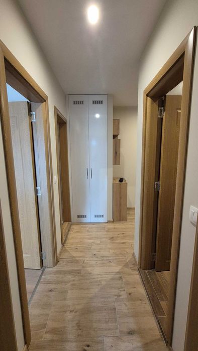 Дава се под наем Тристаен апартамент в София, Зона Б-18 - 90 кв.м за 810 € - Снимка #11