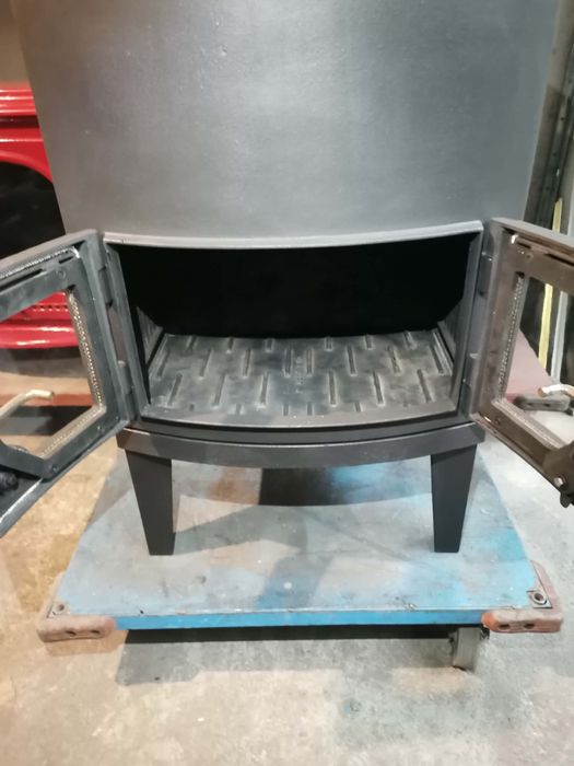 Скандинавска чугунена печка