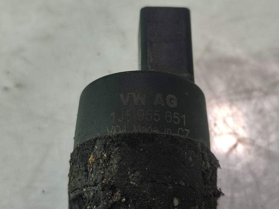 Pompa vas lichid parbriz 1j5955651 Audi A6 4F/C6  [din 2004 pana  200