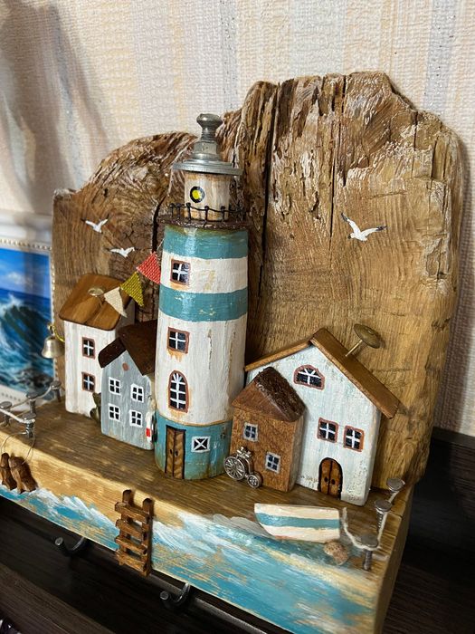 Ключница «Маяк» из дерева