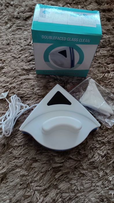 Двустранен магнитен почистващ уред за прозорци