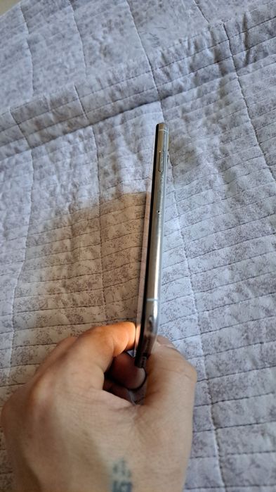 Айфон 10              .