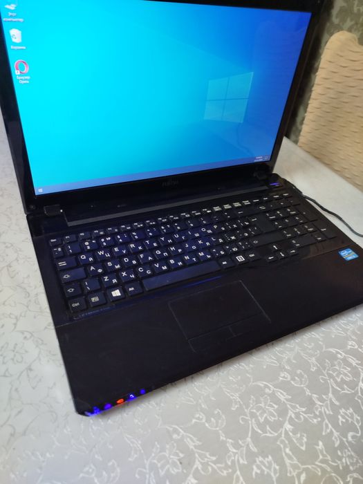 Ноутбук Fujitsu core i5