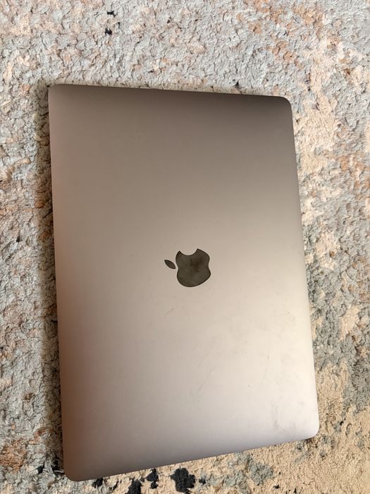 Macbook Air M1 продам space gray
