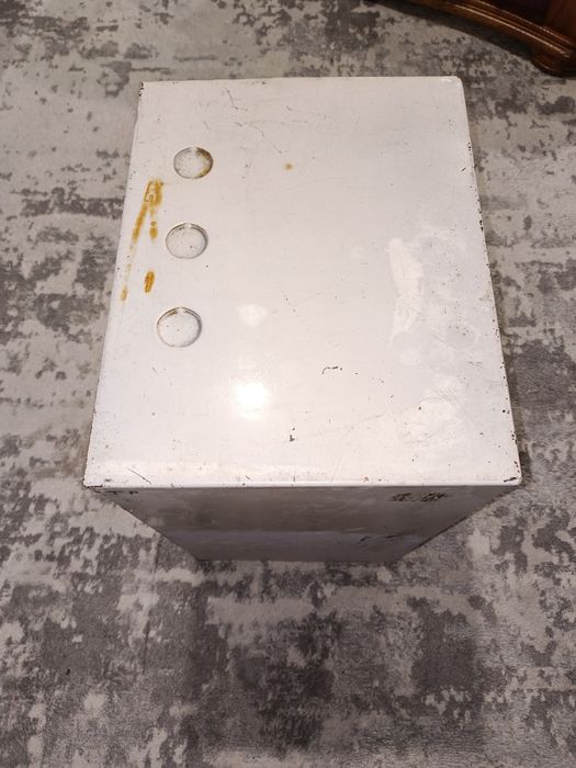 Сейф продам в отличном состоянии