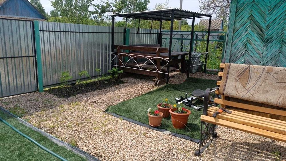 В продаже дача, Комета
