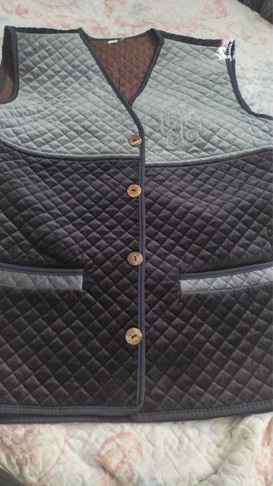Продаётся мужской жилет