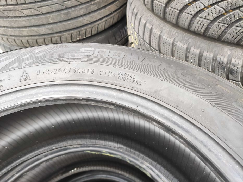 2бр Зимни гуми 205 55 16 - Nokian - DOT 2023