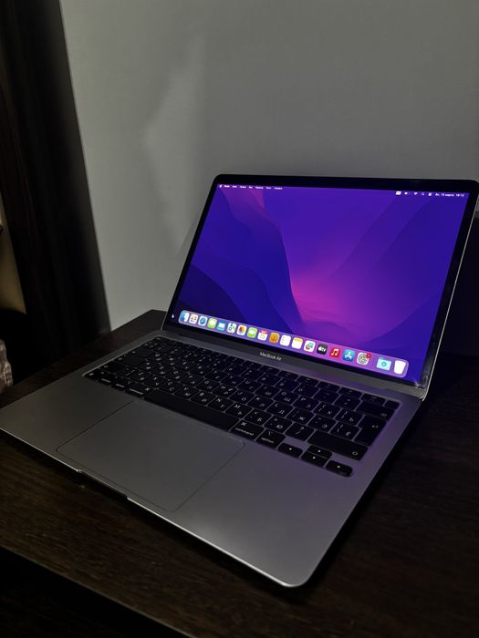 Macbook air m1 2020