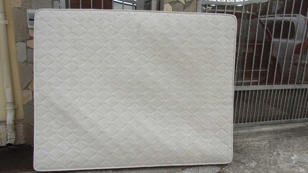 Box Spring Mattress 200cm x 160cm x 20cm