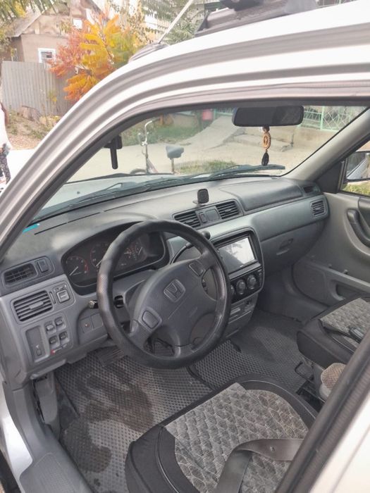 Продам Honda CR-V