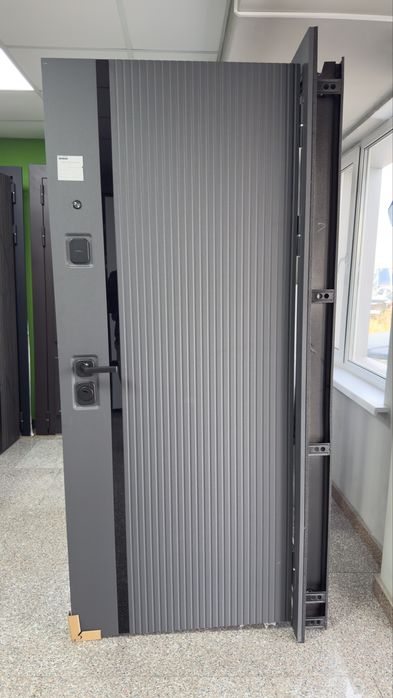 Входные двери со склада