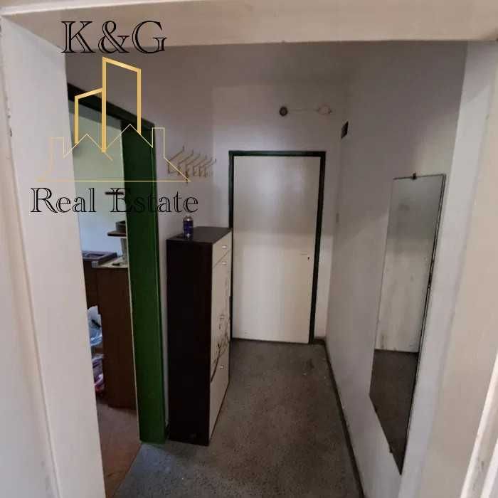 Продава се Тристаен апартамент в Габрово, Център - 54 кв.м за 1204 €/кв.м - Снимка #6