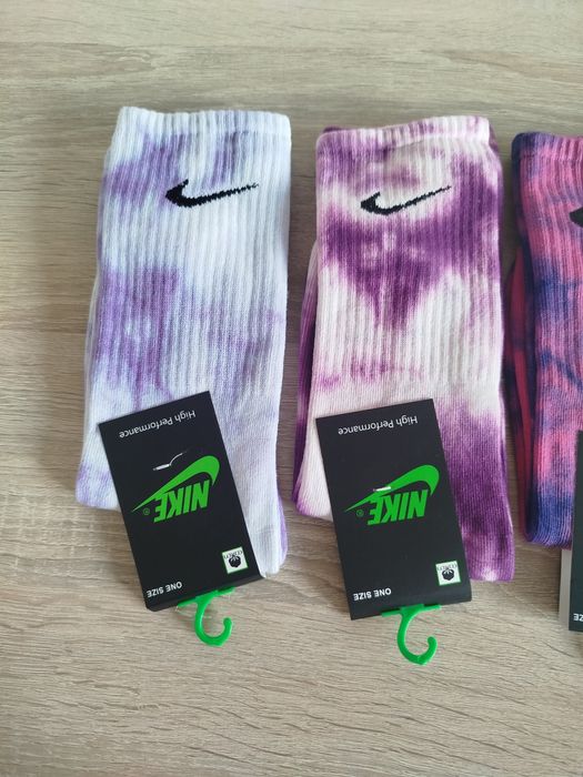 Patru perechi de șosete Nike mărime universală