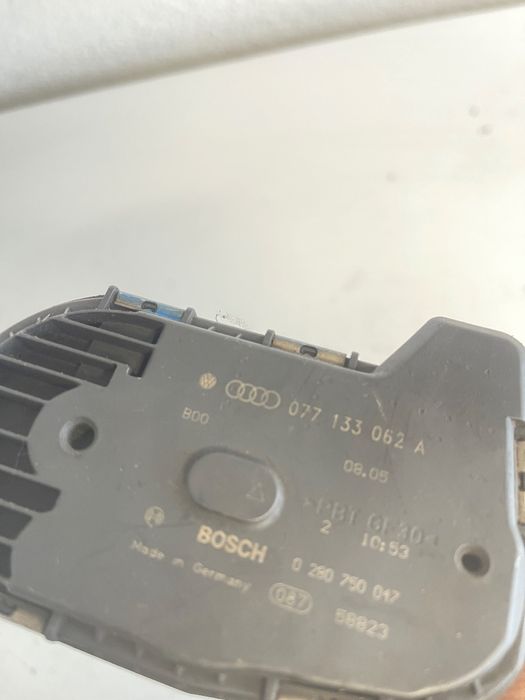 Clapeta De Acceleratie Audi A8 Ii 4E2, 4E8 2002 - 2010 4.2Tfsi 077133