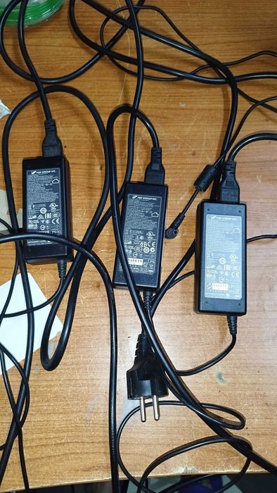 Адаптер - зарядно модел FSP065-REBN2 19V 3.42A / 5.5мм