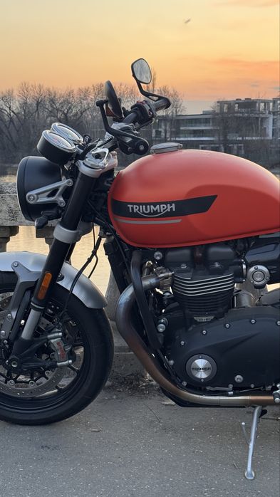 Triumph Speed Twin 1200